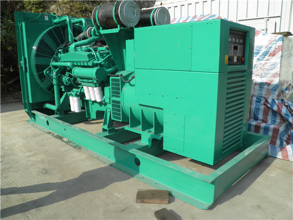 裕华发电机租赁-厂家给大家介绍发电机失磁现象