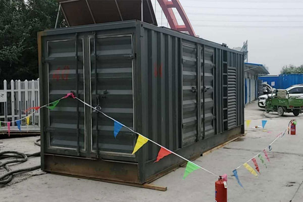 裕华发电机租赁空气滤清器多久更换一次？