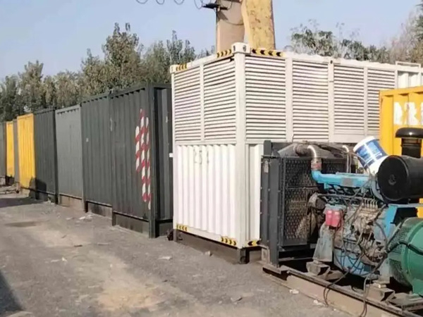 裕华200KW柴油发电机机组每小时油耗是多少？